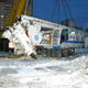 Автокран Liebherr LTM 1200 на погрузке буровой установки в Москве