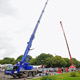 Автокран Liebherr LTM 1050 на театральном фестивале в Парке Горького