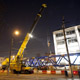 Автокран Liebherr LTM 1500 на монтаже пешеходного моста в Москве