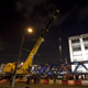 Автокран Liebherr LTM 1500 на монтаже пешеходного моста в Москве