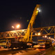 Автокран Liebherr LTM 1500 на монтаже пешеходного моста