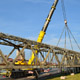Автокран Liebherr LTM 1500 на монтаже пешеходного моста
