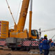 Автокран Liebherr LTM 1350 на сборке башенных кранов