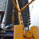 Автокран Liebherr LTM 1350 на сборке башенных кранов