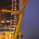 Автокран Liebherr LTM 1350 на сборке башенных кранов